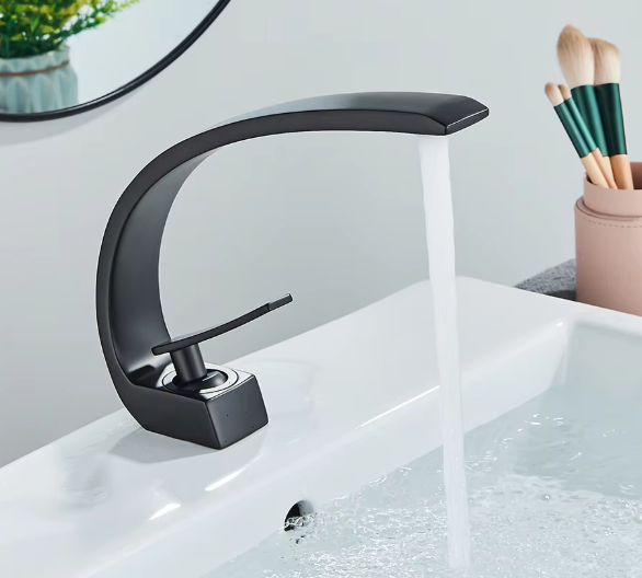 C Shaped Single Entry Bathroom Taps Modern Design Hot Cold Water Mixer Faucet Single Hole Mount New Design Bathroom Basin Faucet